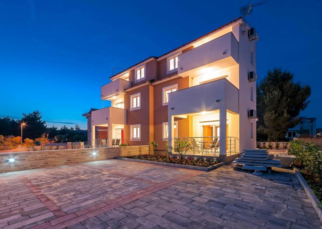 Apartments Hrvoje Vodice Exterior photo